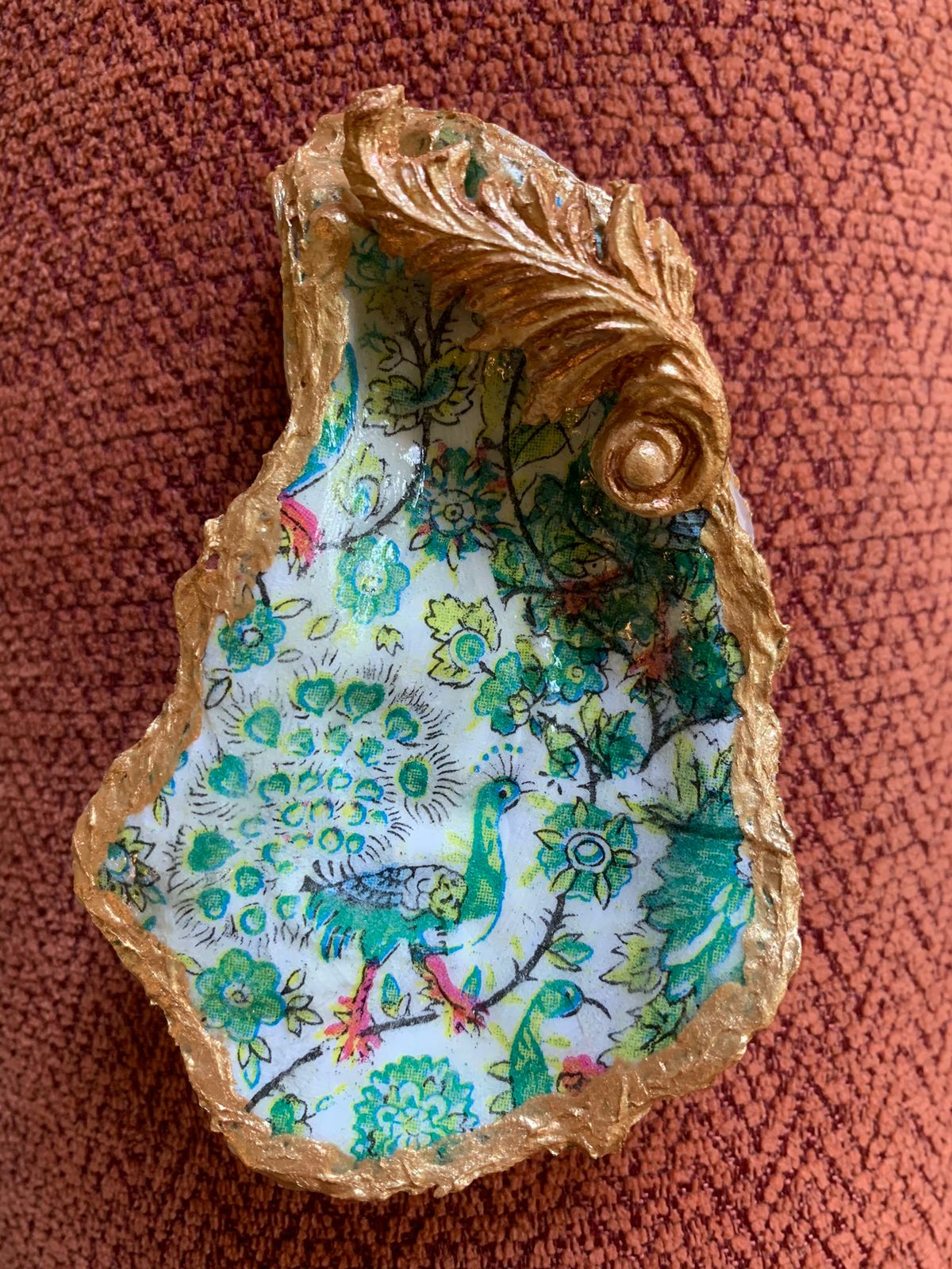 Green Peacock Oyster Shell