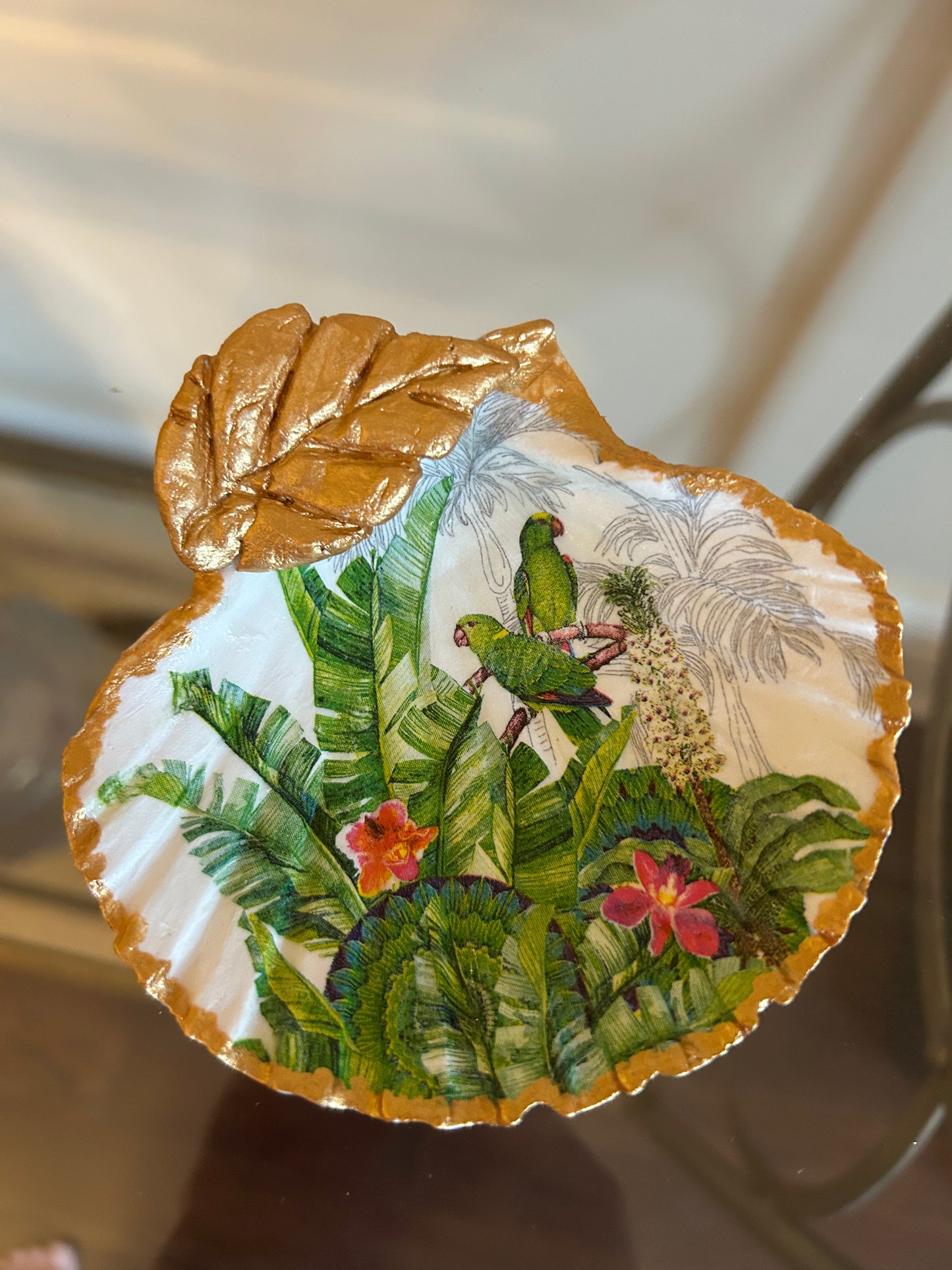 Tropical Parrot Jungle