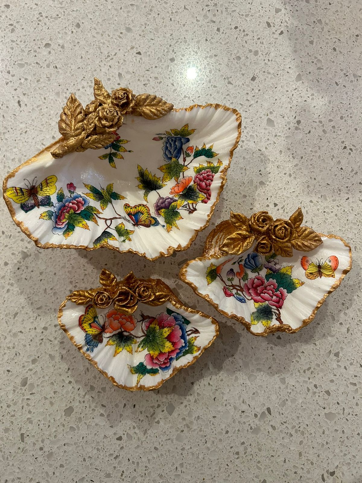 Herend Strawberry Clam Shells